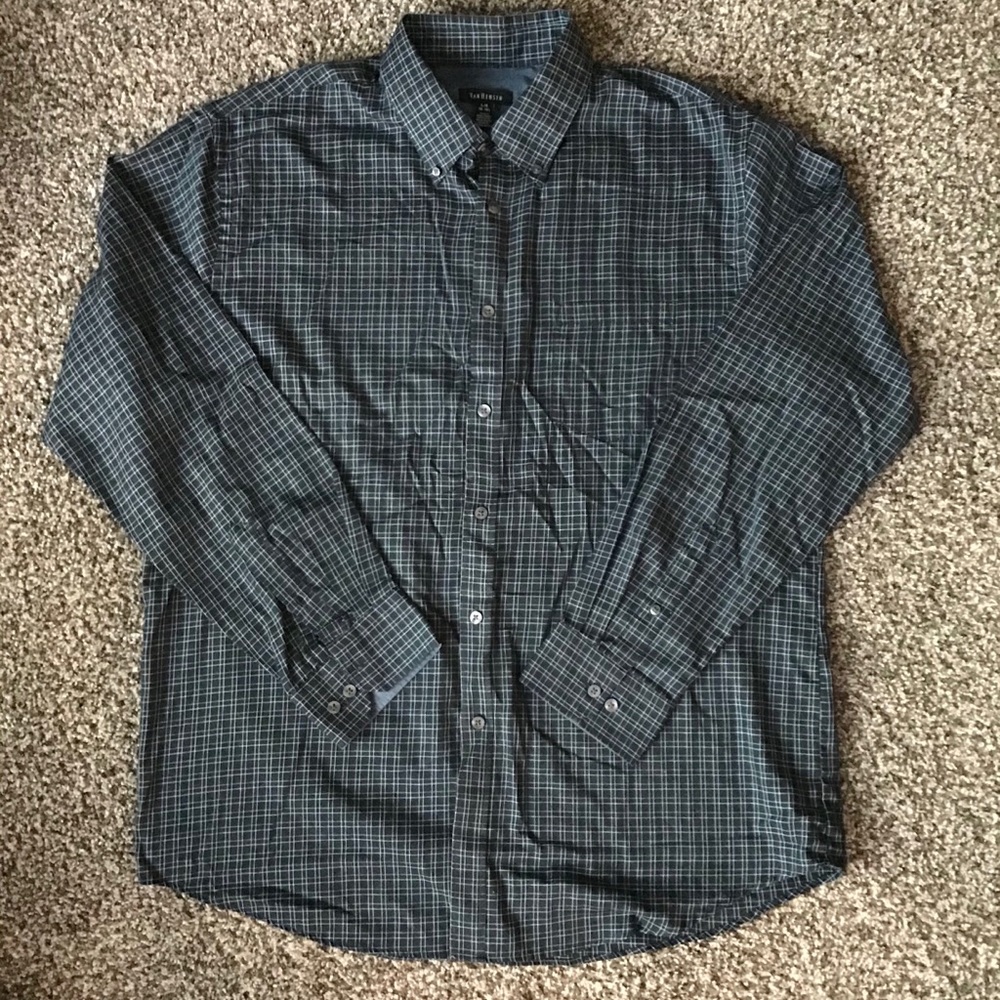 Van Heusen Long Sleeve Button Down w/ Pocket (L)